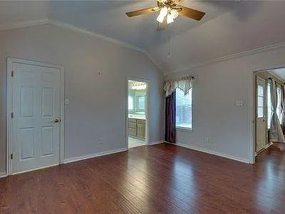8629 Stetson Dr — Photo 15