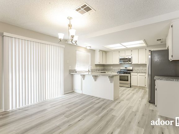 5th image of 4006 Avocado Dr