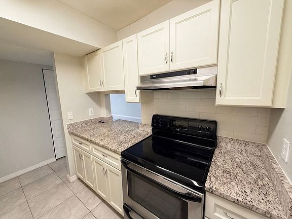 4th image of 3244 S Semoran Blvd Unit 24
