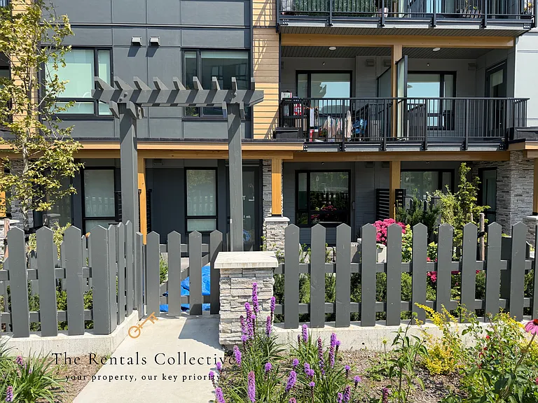 8230 208b St — Photo 22
