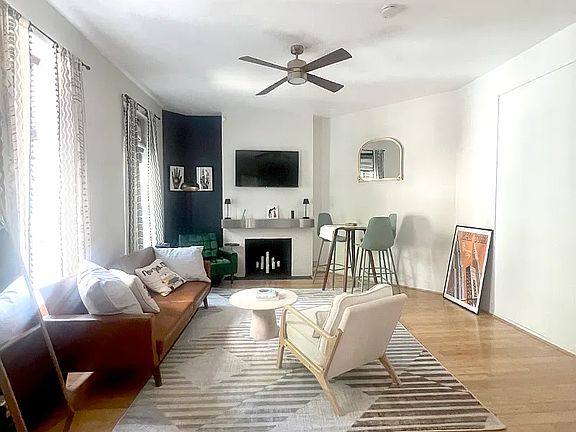 2nd image of 14 Christopher St APT 2