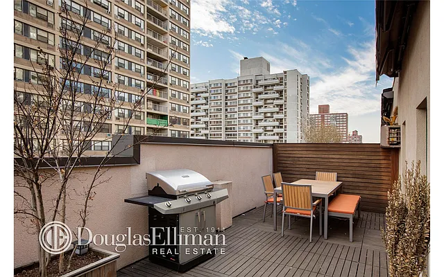 Sold by Douglas Elliman | media 35