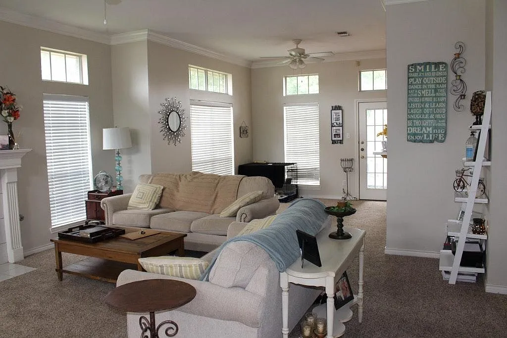 3 bed, 1528 sqft, $2,200 — Photo 2