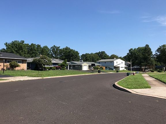 4th image of 73 Thimbleberry Ln