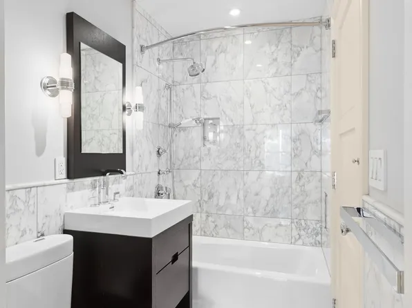 320 East 55th Street image 12 of 18