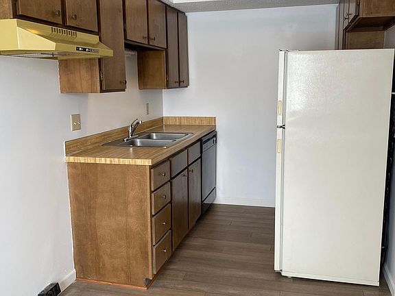 4th image of 1731 S 15th St #6