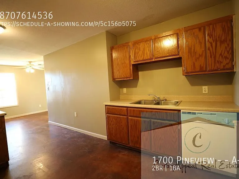 1700 Pineview St #A1 — Photo 6