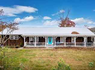 399 Hilltop Est, Sneedville, TN 37869