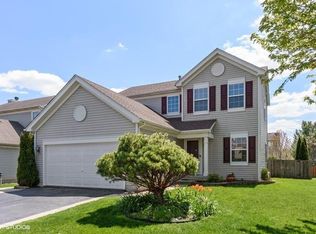 275 Gregory M Sears Dr, Gilberts, IL 60136