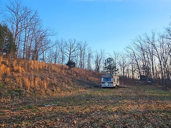 3rd image of 127 Diamond Ridge Rd