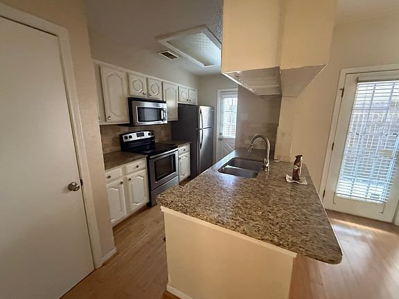 4th image of 14333 Preston Rd APT 1705