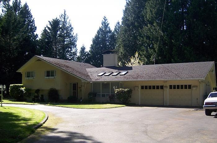 1st image of 6206 Shady Ln SE
