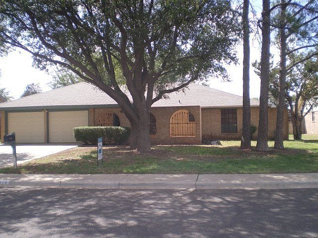 1st image of 4613 Garden Ln