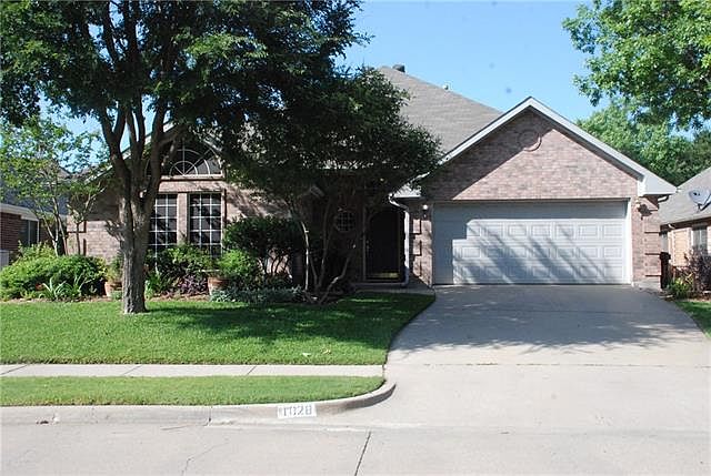 1st image of 1028 Laurel Oak Dr
