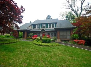 9 Lafayette Pl, Chatham, NJ 07928