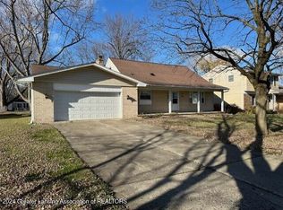 304 Elmshaven Dr, Lansing, MI 48917