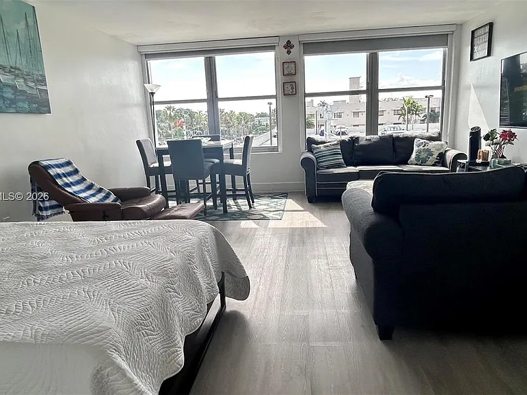 2899 Collins Ave #450 — Photo 8