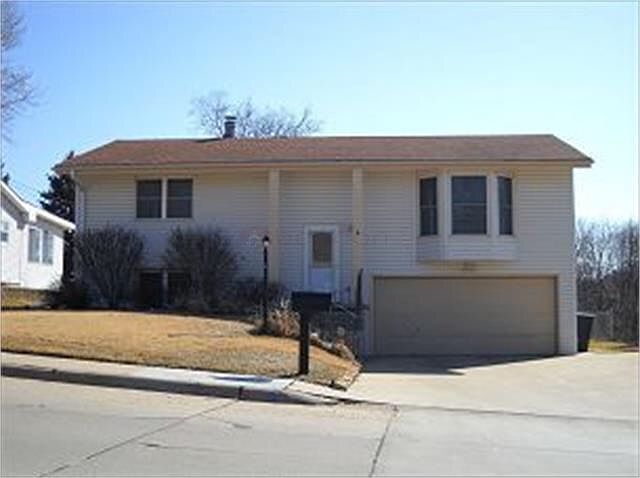 1st image of 5000 Lorraine Ave
