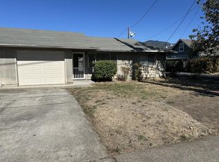 1420 SE N St Unit B, Grants Pass, OR 97526
