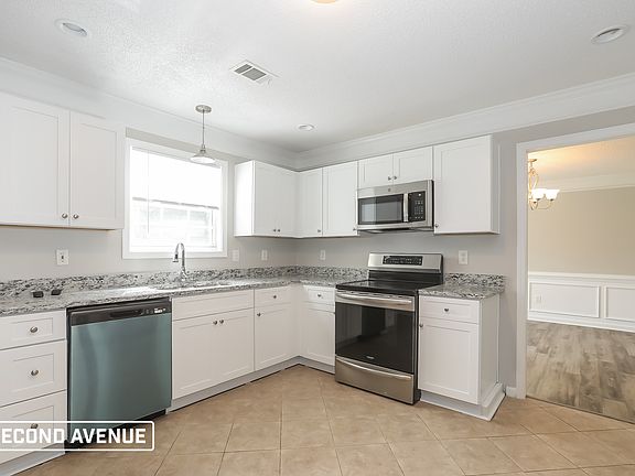 2nd image of 164 River Park Cir