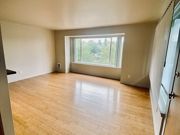3rd image of 5014 39th Ave S #301