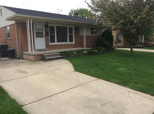 30805 Beechnut St, Westland, MI 48186