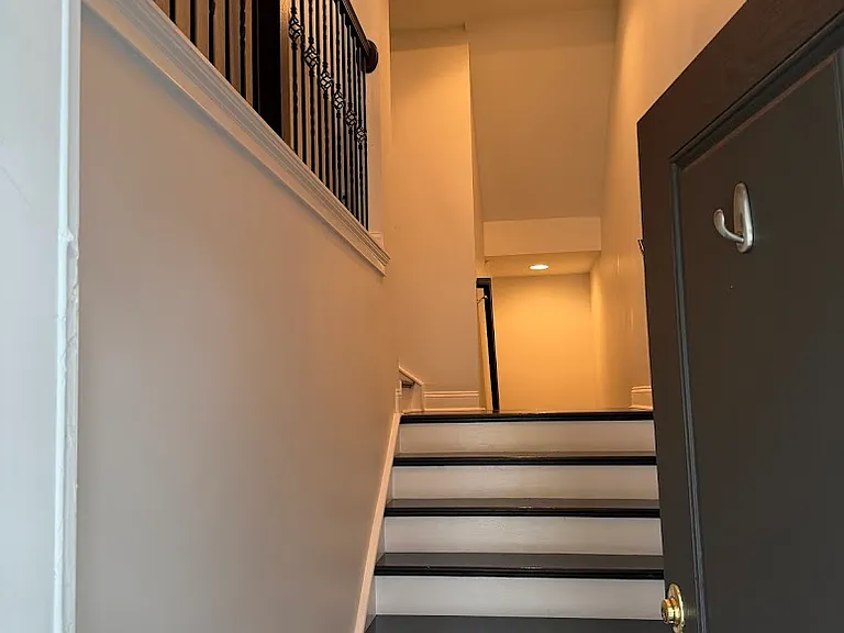 1057 Bowman Woods Dr — Photo 2