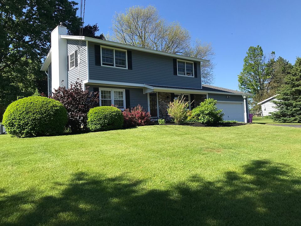 1st image of 1409 Riverbend Dr