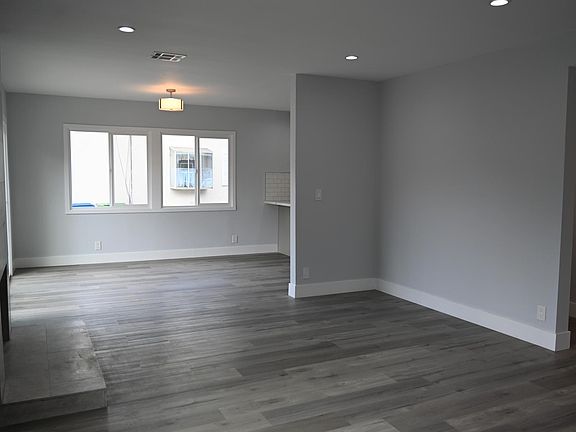 5th image of 10153 Odessa Ave