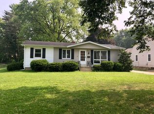 728 Blaine St, Batavia, IL 60510