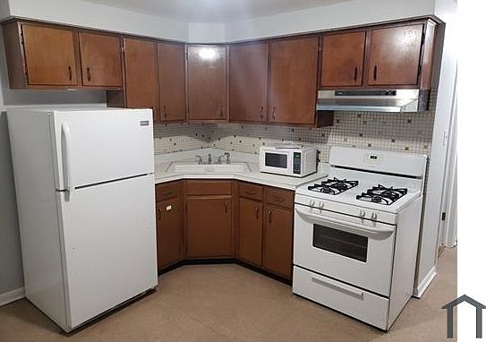 5th image of 2051 W Garfield Blvd #3
