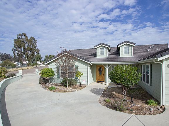 5th image of 16535 Arena Dr
