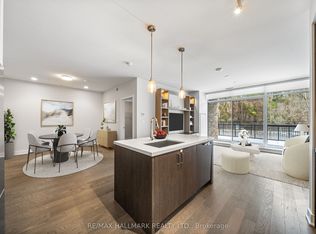 1575 Lakeshore Rd W #111, Mississauga, ON L5J 0B1