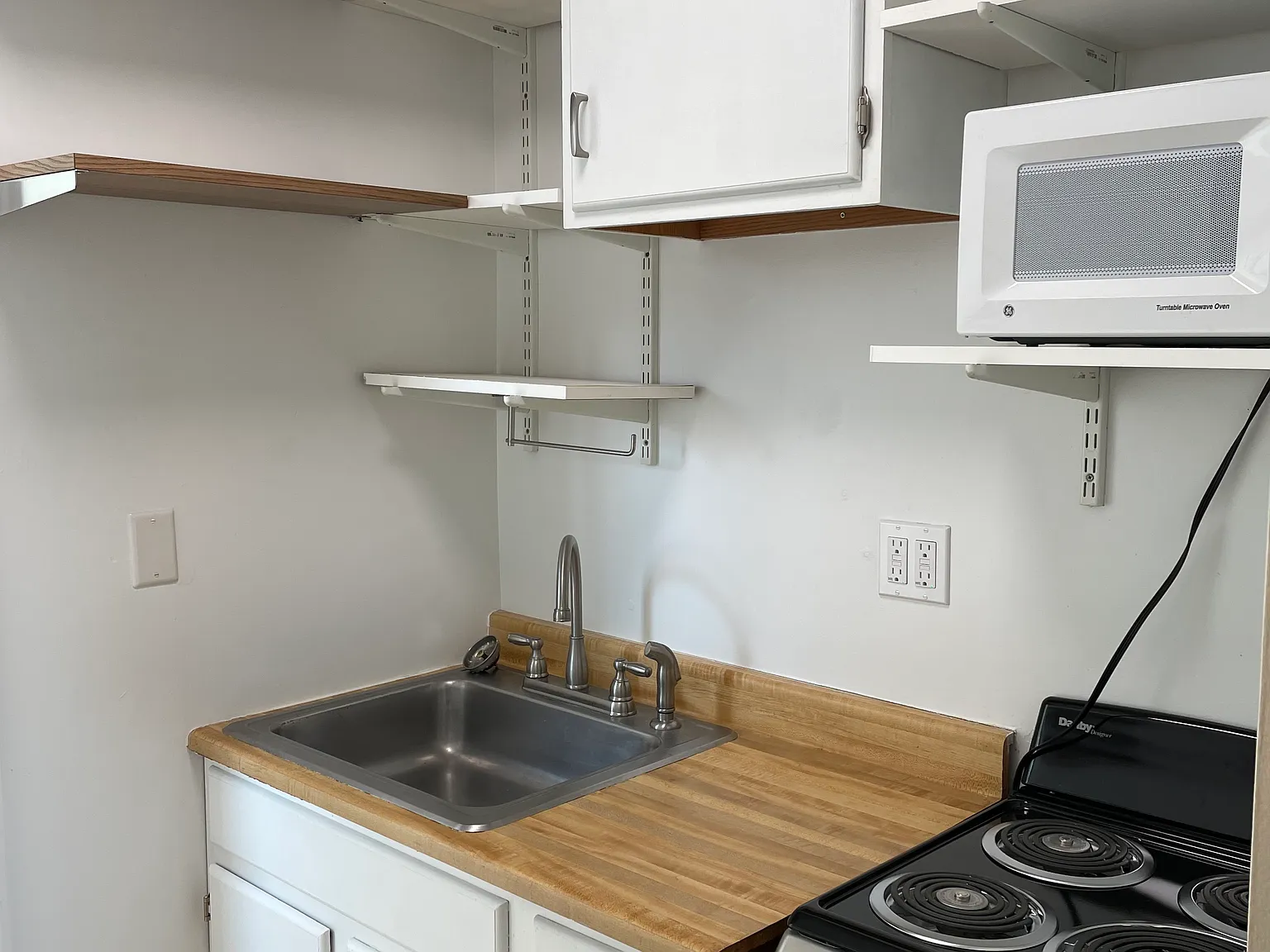 1 bed, 650 sqft, $900 — Photo 2