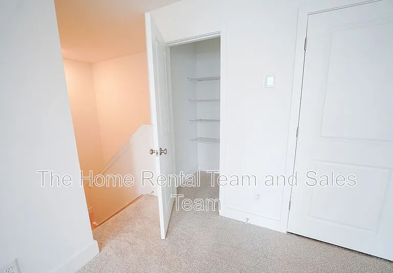 128 Kingswood Cir — Photo 35