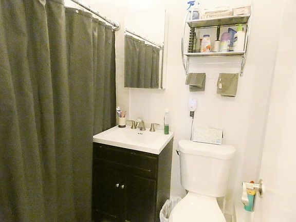 3rd image of 1146 2nd Ave APT A2