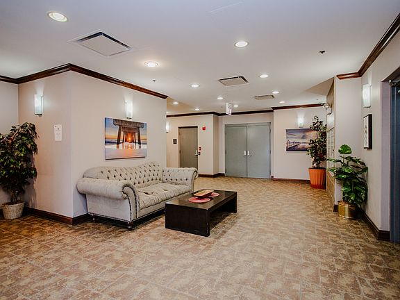 2nd image of 3630 N Harlem Ave APT 406