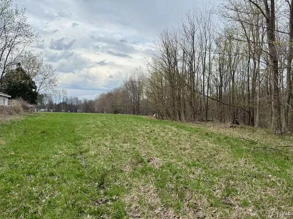(undisclosed Address), Sandy Creek, NY 13145