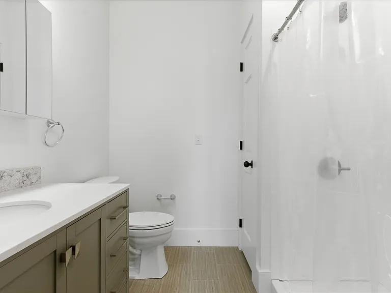 16 Central St #2 — Photo 19