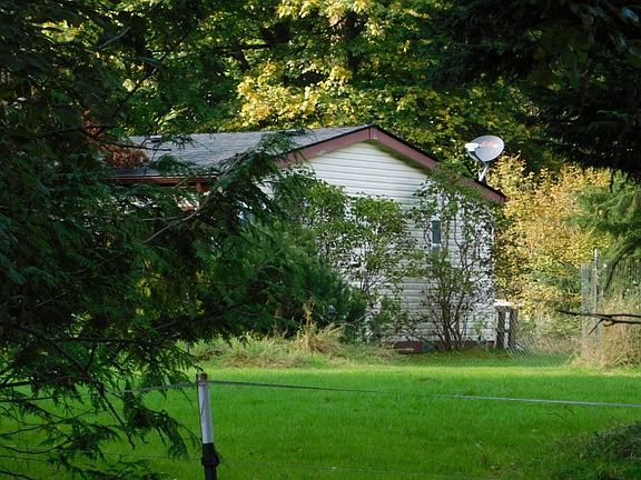 2nd image of 31300 NE 132nd St