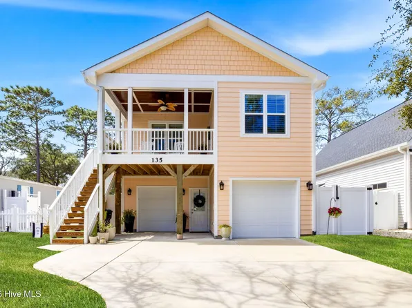 135 NE 75th Street, Oak Island, NC 28465