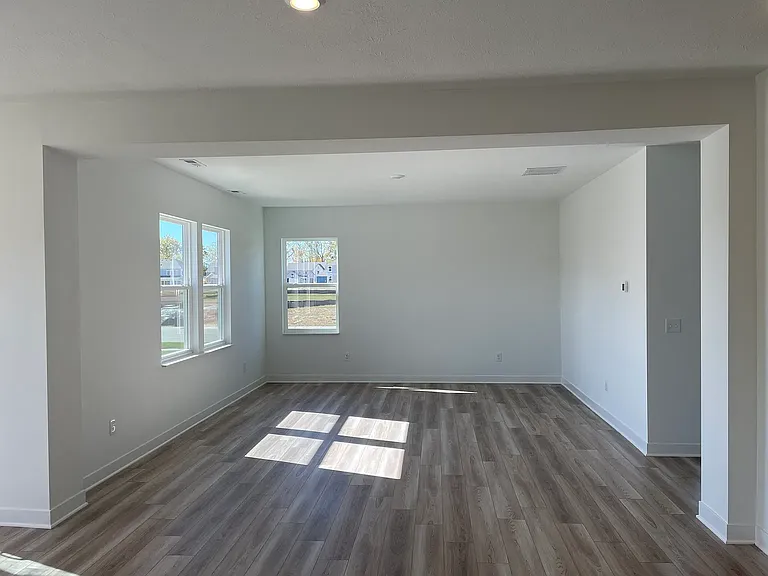 6138 Balsam Ct — Photo 11