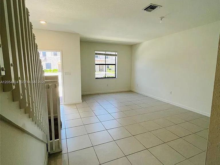 10124 SW 228th Ter — Photo 6