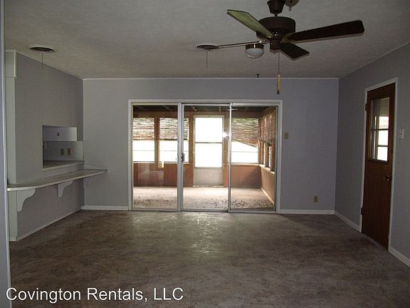 3rd image of 1201 Forest Dr