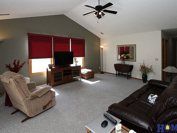 4th image of 1824 W South St #7