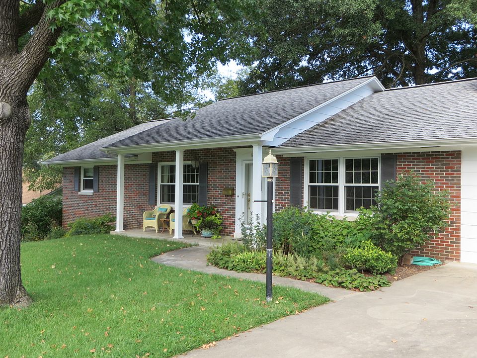 1st image of 619 Norris Dr