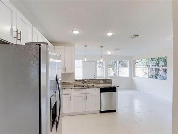 5th image of 11608 McKenna Ave