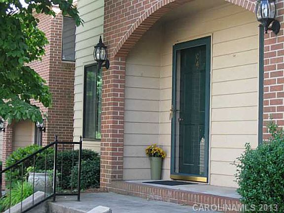 3rd image of 407 E Broad St