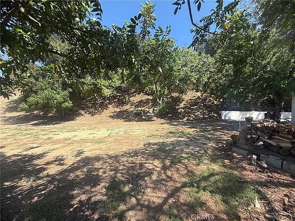 2nd image of 3511 Beverly Glen Blvd