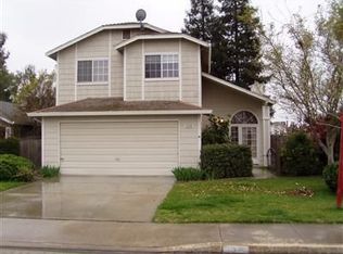 1230 Rayser St, Kingsburg, CA 93631